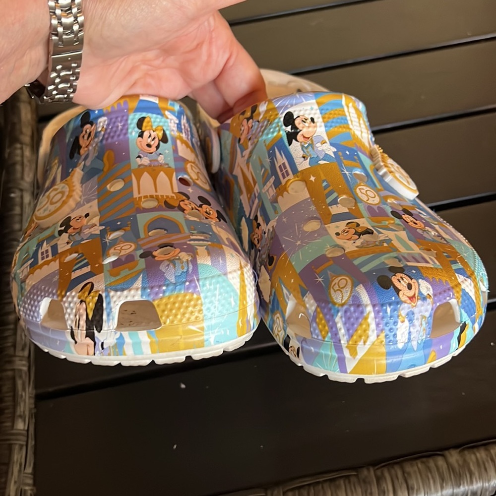 Disney 50th Anniversary Celebration Crocs Size 9 - Picture 13 of 17